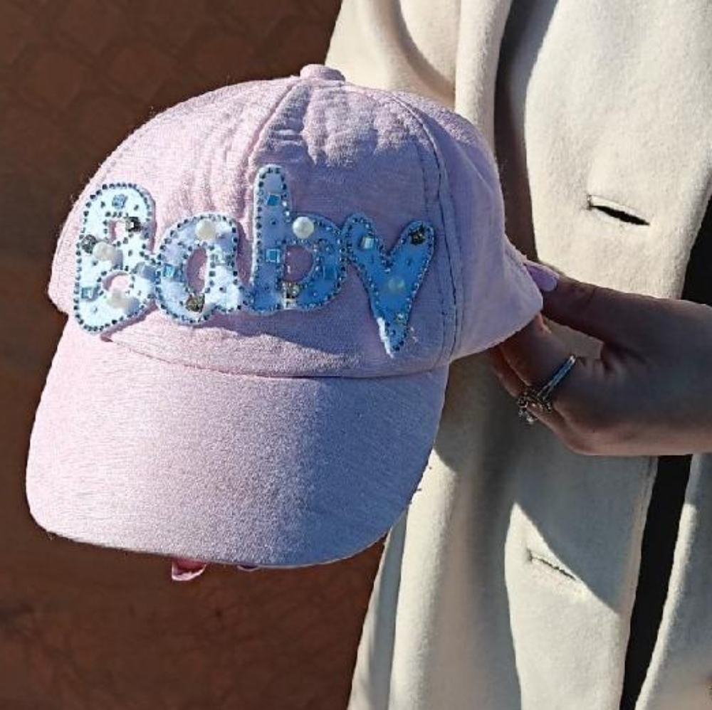 Pink "baby" hat - Picture 2 of 4